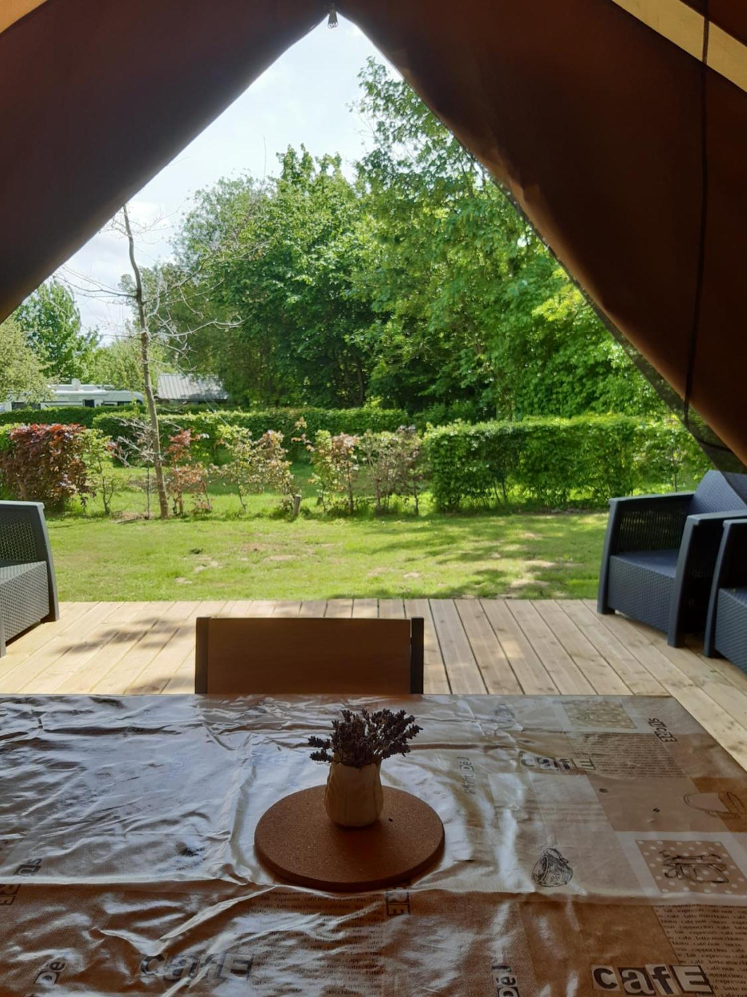Camping Pommiers Des Trois Pays Licques Exterior foto